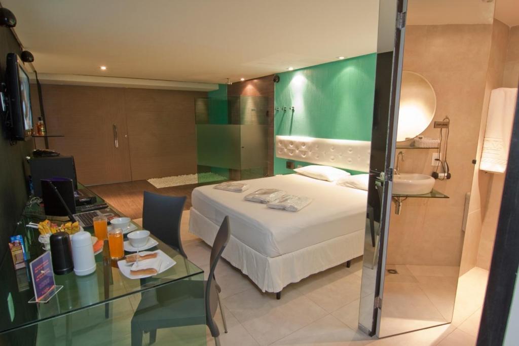 Forum Motel (Adults Only) جابواتاو دوس غوارارابيس الغرفة الصورة